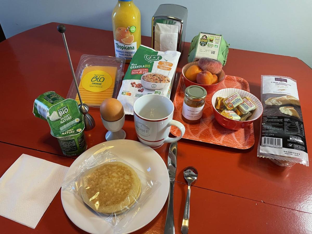 Au Coeur Du Vieux Toulon Au Calme Appartement Renove Climatise Confortable Etage Eleve Avec Ascenseur Proche Parking Et Toutes Commodites エクステリア 写真