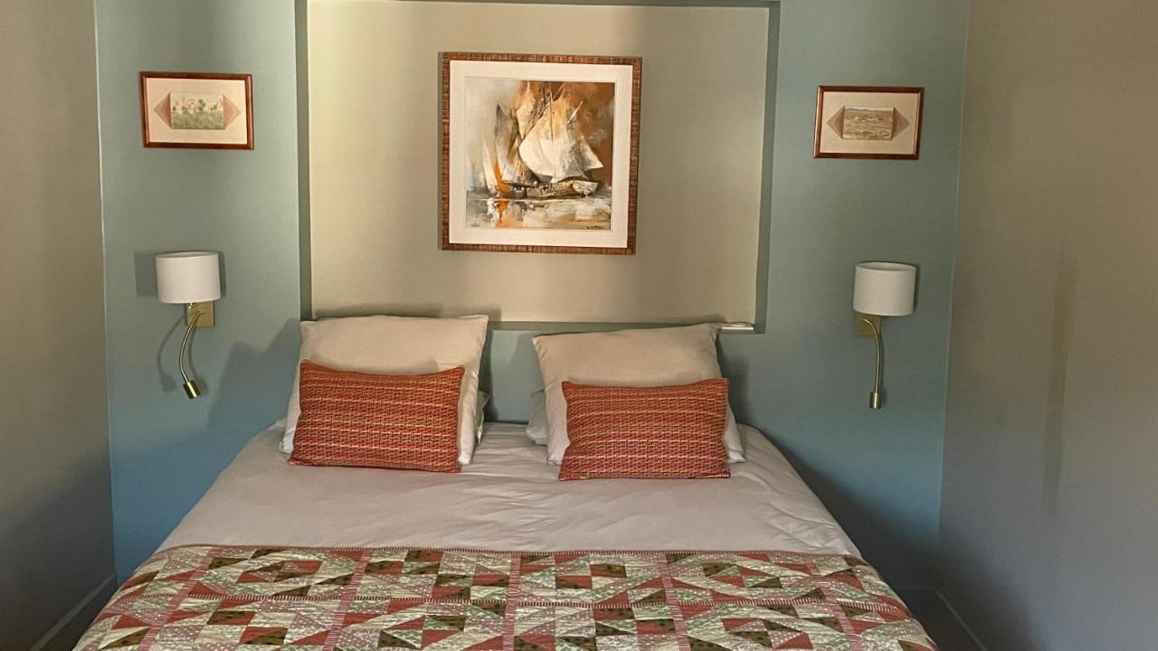 Au Coeur Du Vieux Toulon Au Calme Appartement Renove Climatise Confortable Etage Eleve Avec Ascenseur Proche Parking Et Toutes Commodites エクステリア 写真